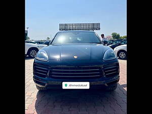 Second Hand Porsche Cayenne 3.2 V6 Petrol in Ahmedabad