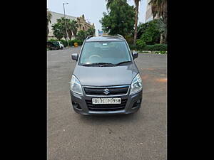 Second Hand Maruti Suzuki Wagon R VXI AMT in Delhi