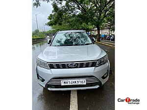 Second Hand महिंद्रा xuv300 w8 1.5 डीज़ल [2020] in पुणे