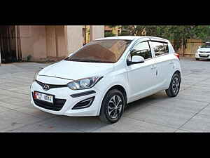 Second Hand हुंडई i20 मैग्ना 1.4 crdi in मुंबई