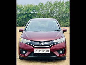 Second Hand Honda Jazz V AT Petrol in Surat