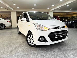 Second Hand Hyundai Grand i10 Magna AT 1.2 Kappa VTVT [2016-2017] in Delhi