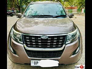 Second Hand महिंद्रा XUV500 w11 (o) एडब्ल्यूडी ऑटोमैटिक in दिल्ली