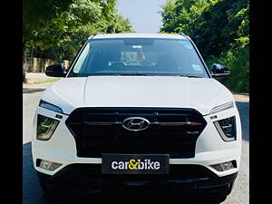 Second Hand Hyundai Creta S Plus 1.5 Petrol Knight Dual Tone in Delhi