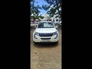 Second Hand महिंद्रा XUV500 w10 in भुवनेश्वर