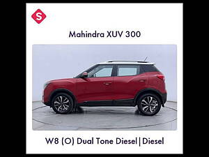 Second Hand Mahindra XUV300 W8(O) 1.5 Diesel Dual Tone [2020] in Chennai