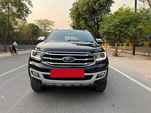Second Hand Ford Endeavour Titanium Plus 2.0 4x4 AT in Noida