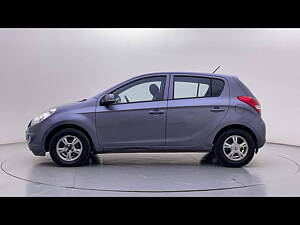 Second Hand Hyundai i20 Asta 1.4 AT with AVN in Bangalore