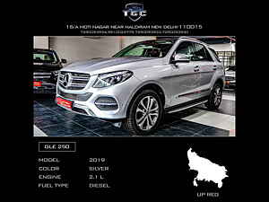 Second Hand मर्सिडीज़ बेंज़ GLE 250  डी in दिल्ली