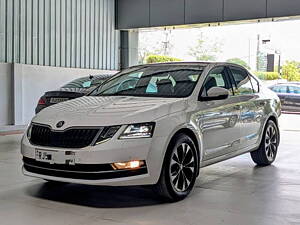 Second Hand Skoda Octavia 1.8 TSI L&K in Jaipur