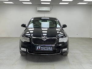 Second Hand Skoda Superb Elegance 1.8 TSI AT in Pune