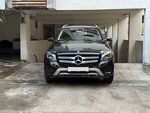 Second Hand मर्सिडीज़ बेंज़ GLC 300 प्रोग्रेसिव in हैदराबाद