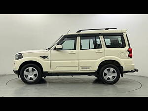 Second Hand Mahindra Scorpio S7 in Delhi