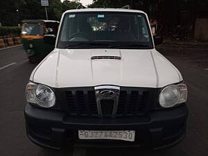 Second Hand Mahindra Scorpio LX BS-III in Ahmedabad