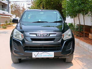 Second Hand Isuzu D-Max V-Cross Hi-Lander [2021] in Hyderabad