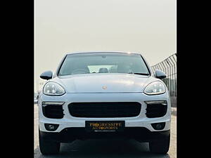 Second Hand Porsche Cayenne Diesel in Delhi