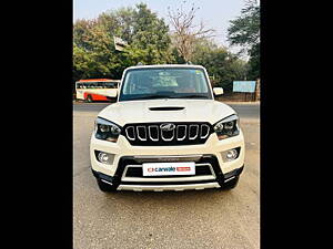 Second Hand Mahindra Scorpio S9 in Delhi