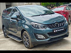 Second Hand Mahindra Marazzo M8 7 STR in Mysore