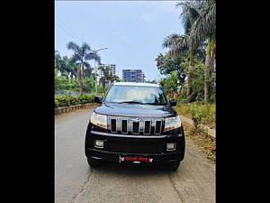 Second Hand Mahindra TUV300 T8 in Nashik