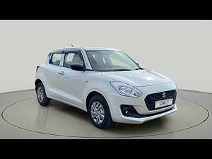 Second Hand Maruti Suzuki Swift LXi in Nagpur