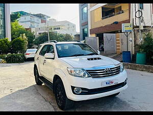 Second Hand Toyota Fortuner 3.0 4x2 MT in Hyderabad