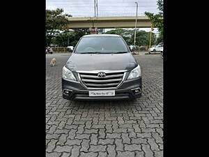 Second Hand Toyota Innova 2.5 G 8 STR BS-IV in Pune