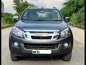 Second Hand Isuzu D-Max V-Cross 4x4 in Delhi