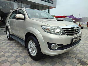 Second Hand Toyota Fortuner 3.0 MT in Ahmedabad