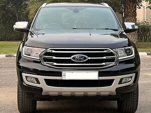 Second Hand Ford Endeavour Titanium 2.0 4x2 AT in Mohali