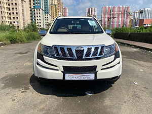 Second Hand மஹிந்திரா  xuv500 w8 in மும்பை