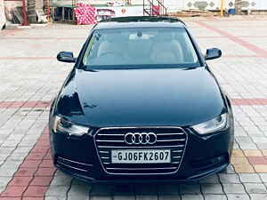 Second Hand ऑडी a4 2.0 tdi (177bhp) प्रीमियम in खेड़ा