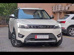 Second Hand महिंद्रा xuv300 1.5 w8 (o) [2019-2020] in नाशिक