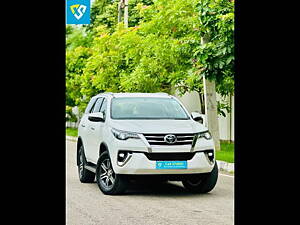 Second Hand Toyota Fortuner 2.8 4x2 AT [2016-2020] in Mohali