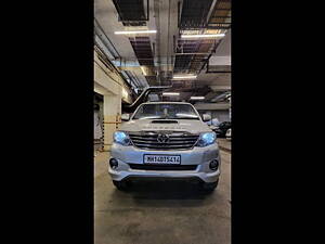 Second Hand Toyota Fortuner 3.0 4x2 MT in Mumbai