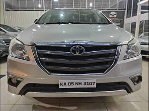 Second Hand Toyota Innova 2.5 VX 7 STR BS-III in Bangalore