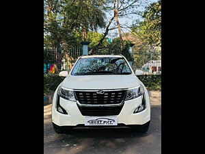 Second Hand महिंद्रा XUV500 w11 ऑटोमैटिक in कोलकाता