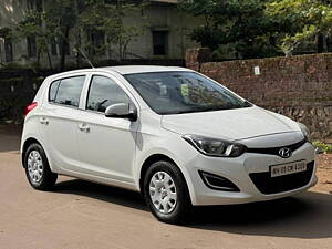 Second Hand Hyundai i20 Magna 1.4 CRDI in Kolhapur