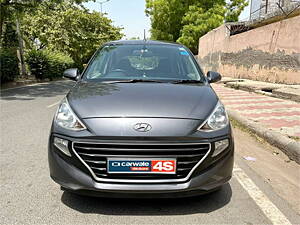 Second Hand Hyundai Santro Sportz AMT in Delhi