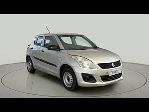 Second Hand Maruti Suzuki Swift LXi in Delhi