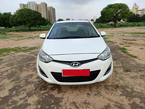 Used Hyundai i20 Cars In India, Second Hand Hyundai i20 Cars for Sale ...