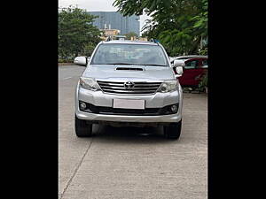 Second Hand Toyota Fortuner 3.0 4x2 AT in Mumbai