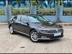 Second Hand Volkswagen Passat Highline in Pune