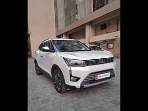 Second Hand महिंद्रा xuv300 1.5 w8 (o) [2019-2020] in नाशिक