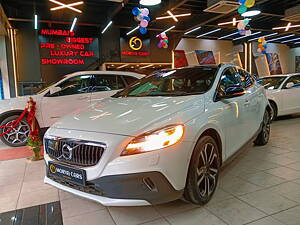 Second Hand Volvo V40 Cross Country D3 in Navi Mumbai