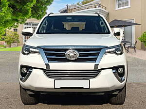 Second Hand Toyota Fortuner 2.8 4x2 AT [2016-2020] in Delhi