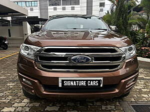 Second Hand Ford Endeavour Titanium 2.2 4x2 AT [2016-2018] in Kochi