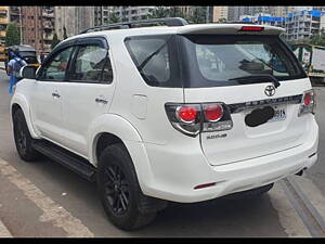 Second Hand Toyota Fortuner 3.0 4x2 AT in Mumbai