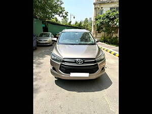 Second Hand Toyota Innova Crysta GX 2.4 AT 7 STR in Delhi