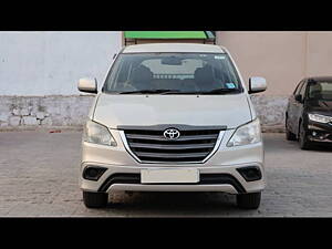 Second Hand Toyota Innova 2.5 GX BS IV 8 STR in Jaipur