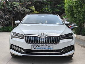 Second Hand Skoda Superb L&K AT in Hyderabad